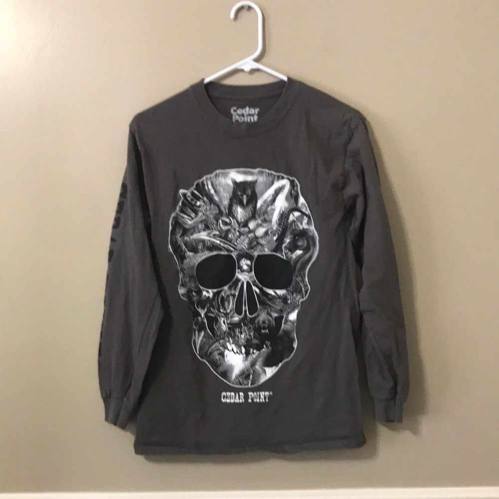 Cedar Point Amusement Park Skull Long Sleeve Graphic Tee